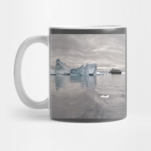 Iceberg ship by FirstClassQueen